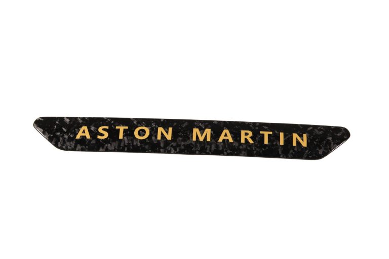 carbon fibre boot lid trim Aston Martin DBX PAKTECHZ