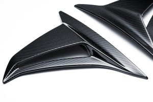 คาร์นาดคาร์บอนไฟเบอร์ หน้า Lotus Emira PAKTECHZ