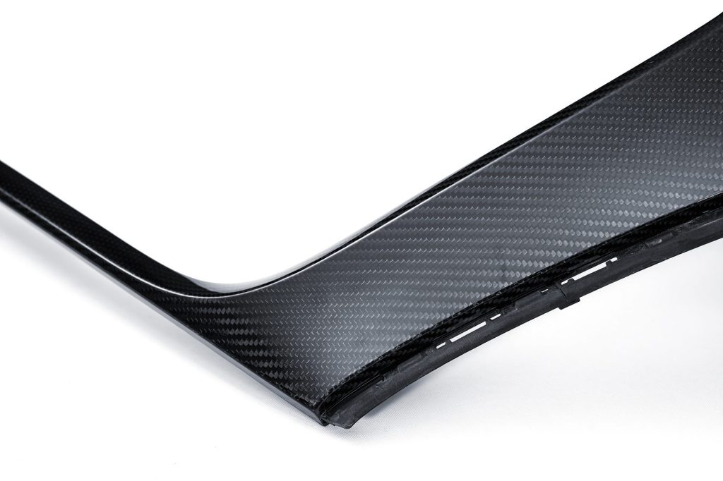กรอบกระจังหน้าคาร์บอนไฟเบอร์ Audi RS3 8Y PAKTECHZ