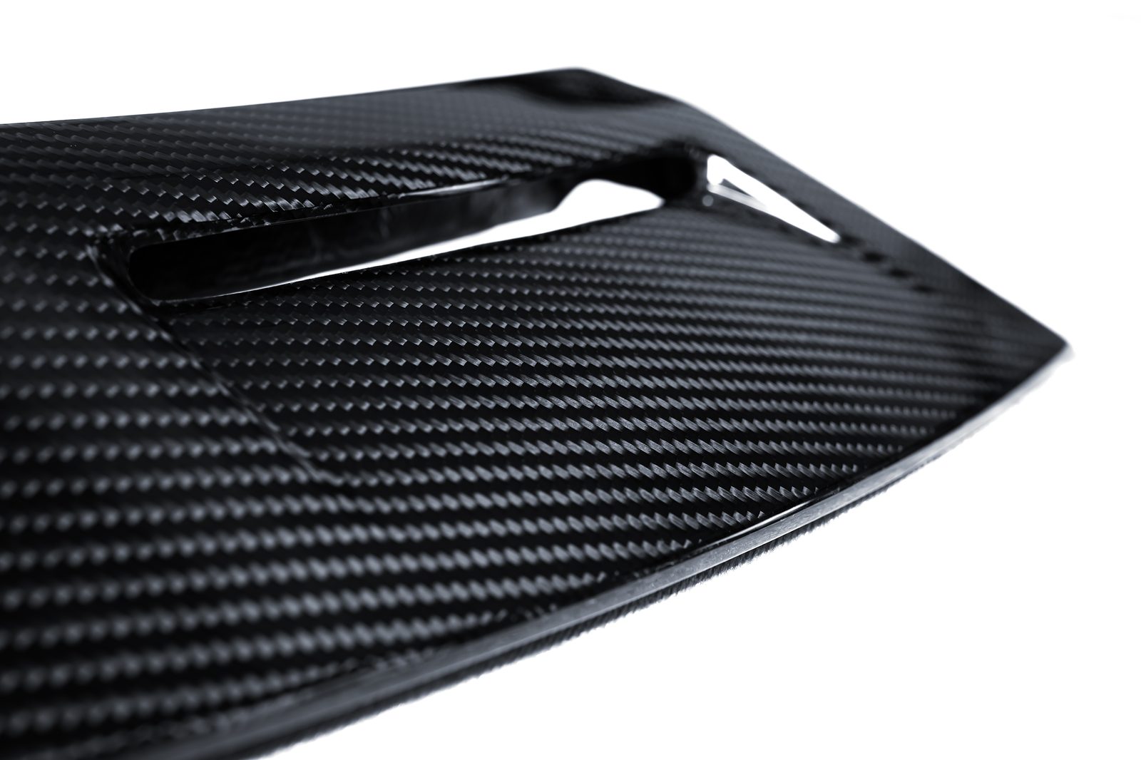สปอยเลอร์หลังคาคาร์บอนไฟเบอร์ Porsche Cayenne 9Y0 PAKTECHZ