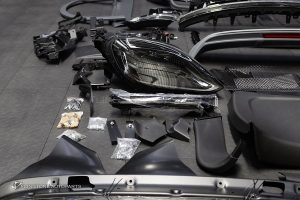 ชุดแปลงโฉมรอบคัน สำหรับ Porsche Cayenne 958.1 เป็น Cayenne 9Y0.2 หน้า TURBO หลัง Sport Design