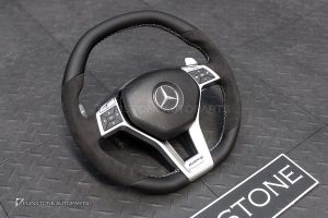 พวงมาลัย พร้อม Airbag สำหรับ W207 E-Class หนังAlcantaraดำ ด้ายขาว ก้านสีโครเมี่ยม