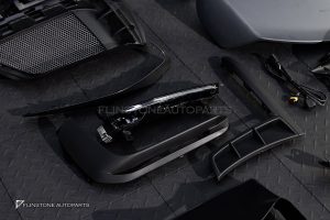 ชุดเปลี่ยนโฉม สำหรับ Porsche 971 Panamera เป็น 976 Panamera