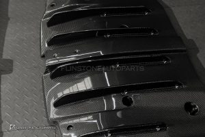 ชุดดิฟฟิวเซอร์ พร้อม ปลายท่อ Carbon Fiber สำหรับ W205 C-Class ทรง IMP