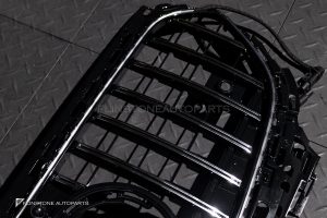 กระจังหน้า LED สำหรับ W214 E-Class ทรง E53 AMG GT สีดำเงา-โครเมี่ยม มีกล้อง