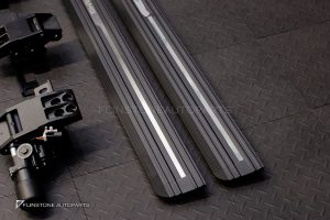 ชุดบันไดข้างไฟฟ้าอัตโนมัติ สำหรับ W464 G-Class แบบยาว แบบมีโลโก้ AMG
