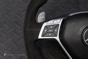 พวงมาลัย พร้อม Airbag สำหรับ W207 E-Class หนังAlcantaraดำ ด้ายขาว ก้านสีโครเมี่ยม