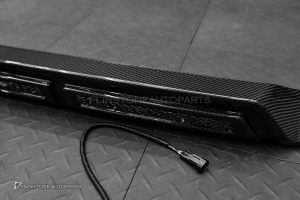 ลิ้นหน้า พร้อมไฟ LED Daytime Carbon Fiber สำหรับ W465 G-Class ทรง USUS Autoclave