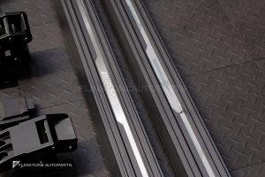 ชุดบันไดข้างไฟฟ้าอัตโนมัติ สำหรับ W464 G-Class แบบยาว แบบมีโลโก้ AMG