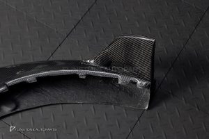ลิ้นหน้า Carbon Fiber PORSCHE TAYCAN ทรง MANSORY