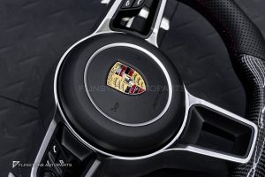 พวงมาลัย พร้อม Airbag Carbon Fiber สำหรับ Porsche Cayenne 958 ก้านสีโครเมี่ยม-ดำ หนังสีดำ ด้ายสีแดง
