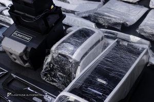 ชุดภายในรอบคัน สำหรับ X167 GLS-Class ทรง MAYBACH สีขาว ส้ม เหลือง