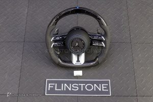 พวงมาลัย Carbon fiber พร้อม Airbag พร้อม Display Shift LED สำหรับ W117 CLA-Class หนังดำ ด้ายฟ้า ก้านสีดำเงา-โครเมี่ยม