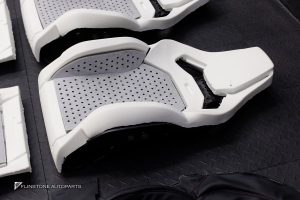 ชุดเบาะ Custom สำหรับ W205 C-Class ทรง AMG Bucket Seat หนังดำ ด้ายแดง กรอบแดง