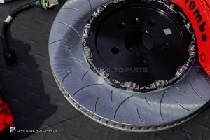 ชุดเบรค Brembo สำหรับ Xpeng G6 สีแดง