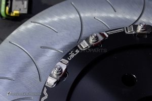 ชุดเบรค Brembo สำหรับ Xpeng G6 สีแดง