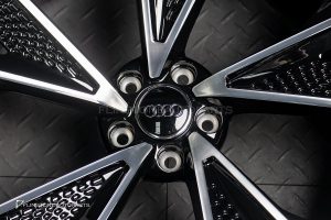 ล้อ Custom Forged ลาย Audi A7 5-112 สีดำ-โครเมี่ยม ขอบ 20 นิ้ว