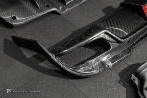 ชุดดิฟฟิวเซอร์ พร้อม ปลายท่อ Carbon Fiber สำหรับ W205 C-Class ทรง IMP