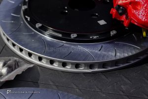 ชุดเบรค Brembo สำหรับ Xpeng G6 สีแดง