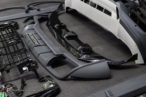 ชุดแปลงโฉมรอบคัน สำหรับ Porsche Cayenne 958.1 เป็น Cayenne 9Y0.2 หน้า TURBO หลัง Sport Design