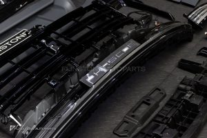 ชุดแปลงโฉมรอบคัน สำหรับ Porsche Cayenne 958.1 เป็น Cayenne 9Y0.2 หน้า TURBO หลัง Sport Design