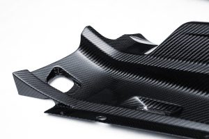 ชุดตกแต่งห้องเครื่องคาร์บอนไฟเบอร์ Audi R8 PAKTECHZ