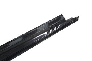 สเกิร์ตข้างคาร์บอนไฟเบอร์ Porsche Taycan PAKTECHZ Ver.2