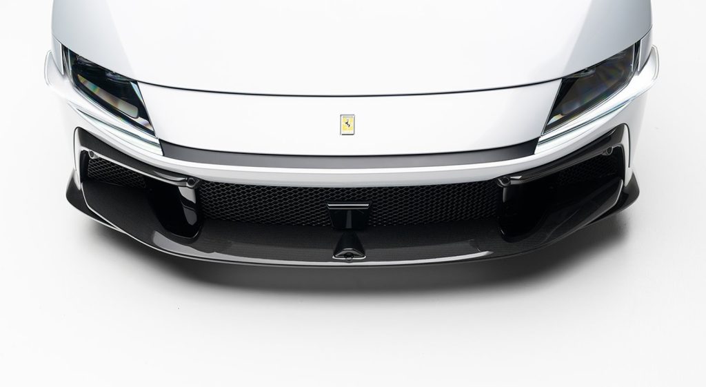 ลิ้นหน้า พร้อมช่องกล้อง Ferrari 12Cilindri Novitec