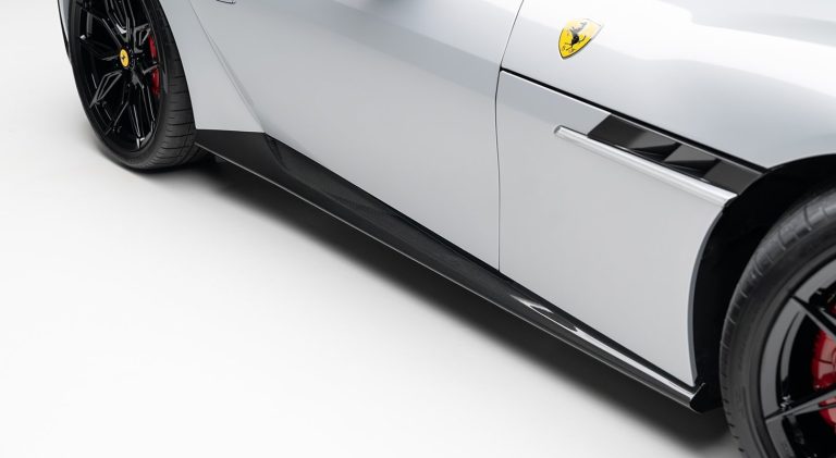 Side Skirts original style Ferrari 12Cilindri Novitec