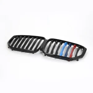 กระจังหน้า BMW G05 X5 ทรง แถบ 3 สี สีดำเงา ก้านเดี่ยว