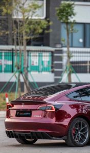 สปอยเลอร์ Carbon Fiber Tesla Model 3 / Performance Sedan ทรง TAKD