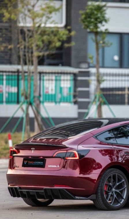 สปอยเลอร์ Carbon Fiber Tesla Model 3 / Performance Sedan ทรง TAKD