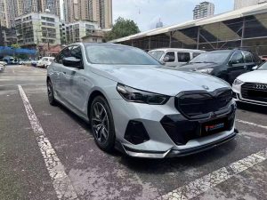 ลิ้นหน้า Carbon Fiber BMW 5 Series 530 540 i5 e/x Drive40 M60 G60 G61 ทรง TAKD V1