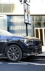 ซุ้มล้อ-แก้มข้าง Carbon Fiber BMW X5 M60i M50i s/x Drive 40i G05 ทรง TAKD ปี 2019-ON