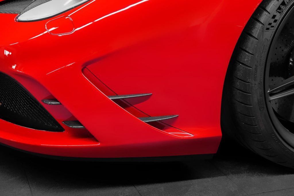 ชิ้นตกแต่งคาร์บอน Ferrari 458 Speciale Capristo Carbon Fiber Front Fins