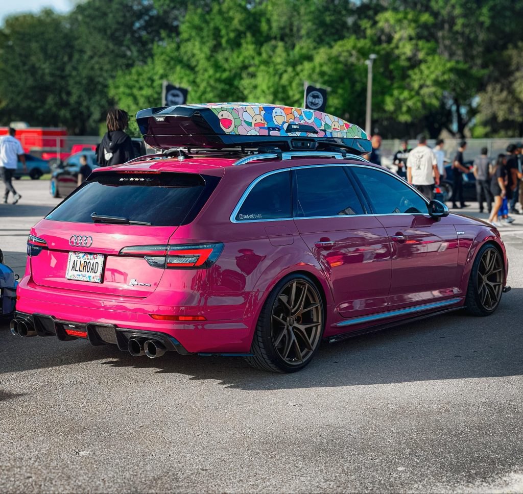 สเกิร์ตข้าง Carbon Fiber Audi A4 Allroad B9 ทรง Karbel ปี 2017-2019