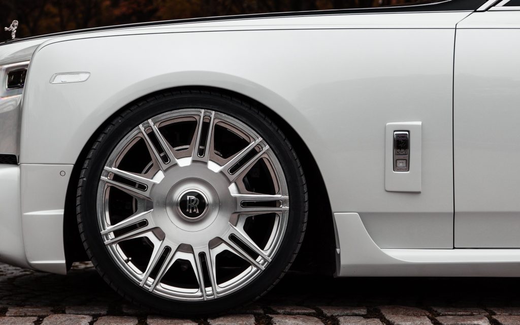 แก้มข้าง Rolls-Royce Phantom SPOFEC