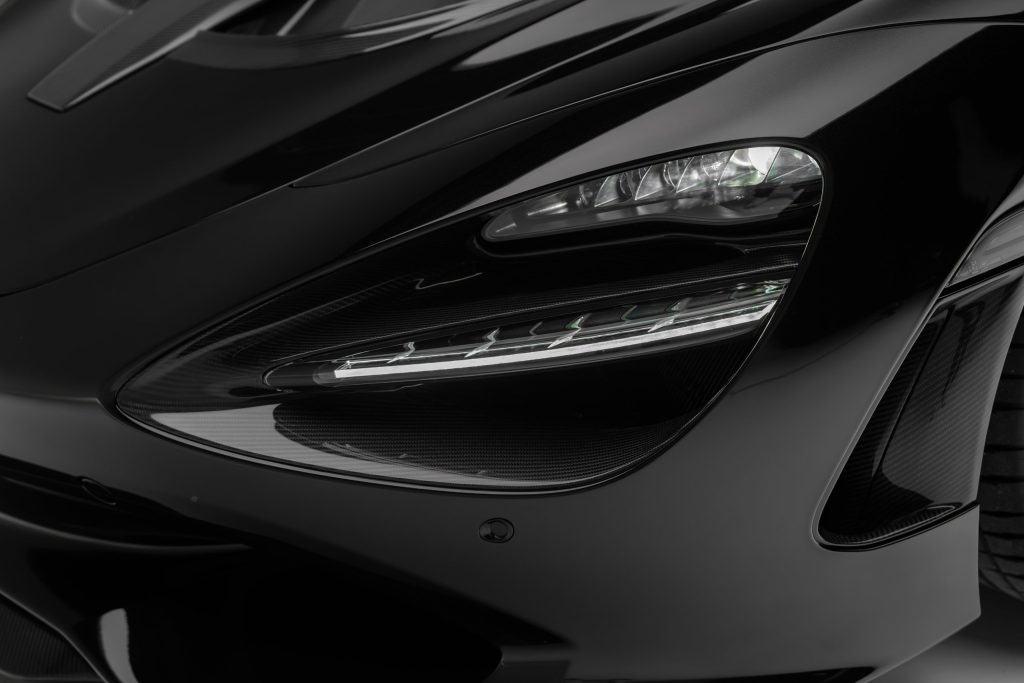 ชิ้นตกแต่งไฟหน้า McLaren 750S Novitec