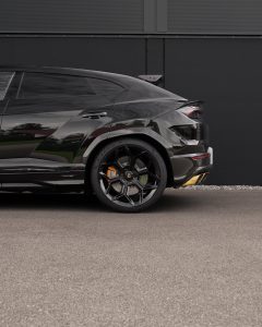 ปลายท่อ สีทอง Lamborghini Urus SE Novitec