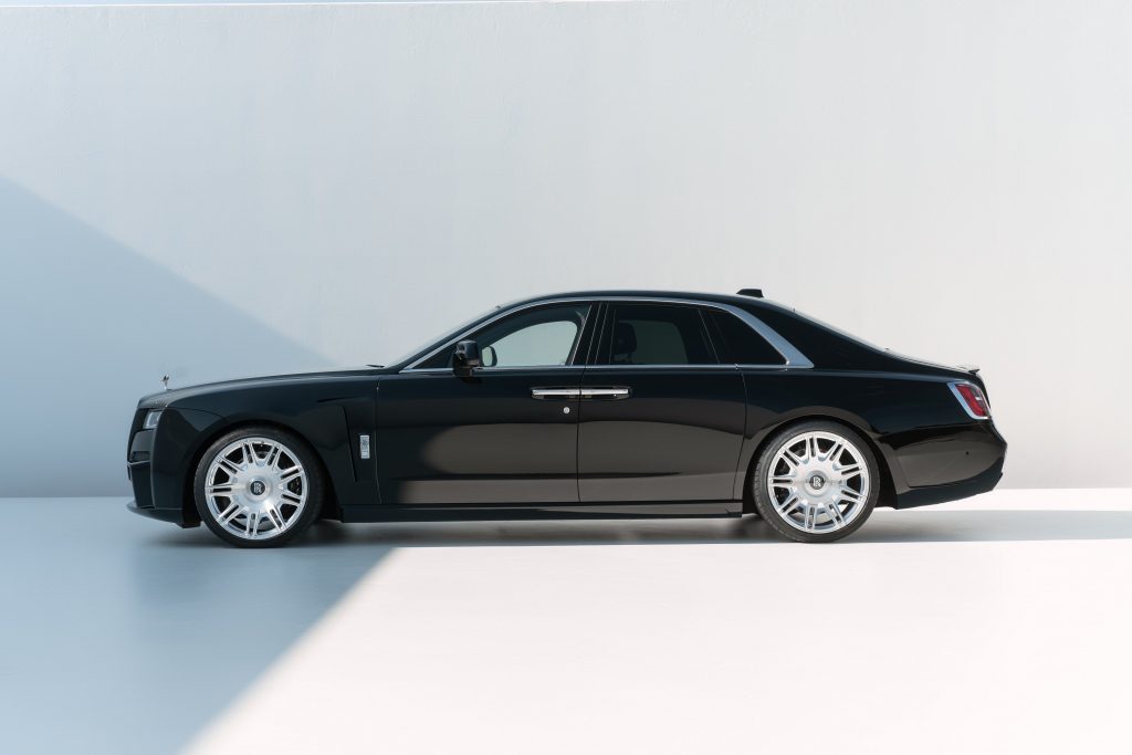 สเกิร์ตข้าง Rolls-Royce Ghost II SPOFEC