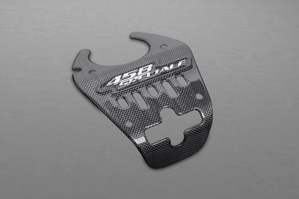ชิ้นตกแต่งคาร์บอน Ferrari 458 Speciale Capristo Carbon Fiber Lock Cover
