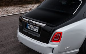ลิ้นสปอยเลอร์ท้าย Rolls-Royce Phantom SPOFEC