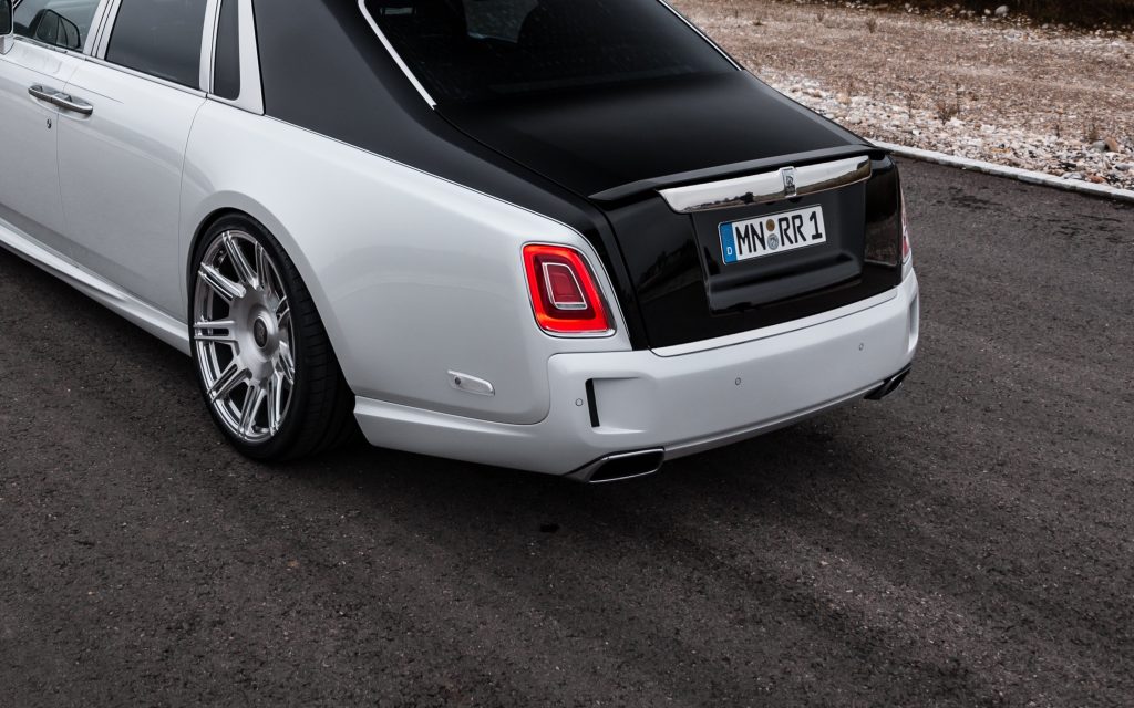 กันชนหลัง Rolls-Royce Phantom SPOFEC