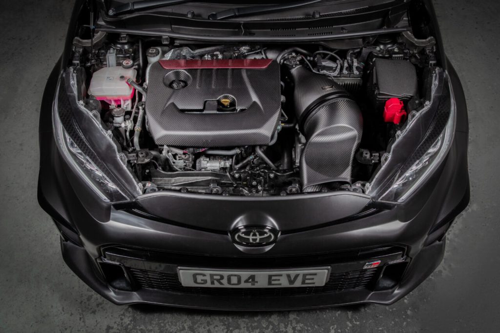 ฝาครอบเครื่องยนต์คาร์บอน Toyota GR Corolla Eventuri