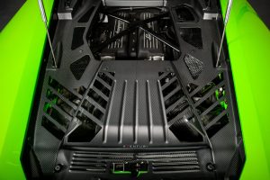 ฝาครอบเครื่องยนต์คาร์บอน Lamborghini Huracan Eventuri