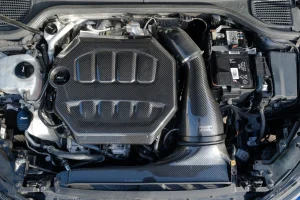 ฝาครอบเครื่องยนต์คาร์บอน VW Golf MK8 Eventuri
