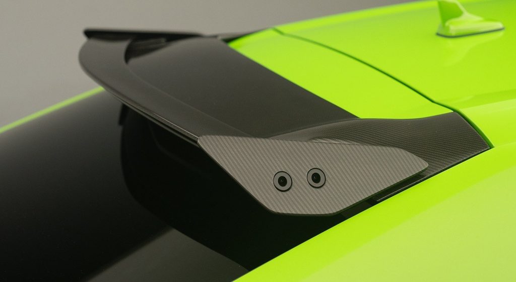 สปอยเลอร์หลังคา Race Lamborghini Urus Novitec