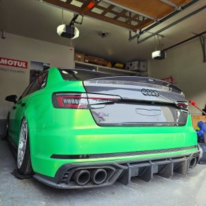 ฝากระโปรงท้าย Carbon Fiber Audi S4 A4 B9 B9.5 ทรง Karbel ปี 2017-ON