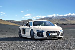 ลิ้นหน้า Audi R8 (Gen2) Capristo Carbon Fiber Front Spoiler + Front Fins
