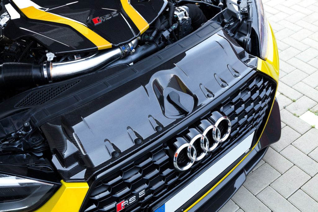 ชิ้นตกแต่งคาร์บอน Audi RS5 (F5) Capristo